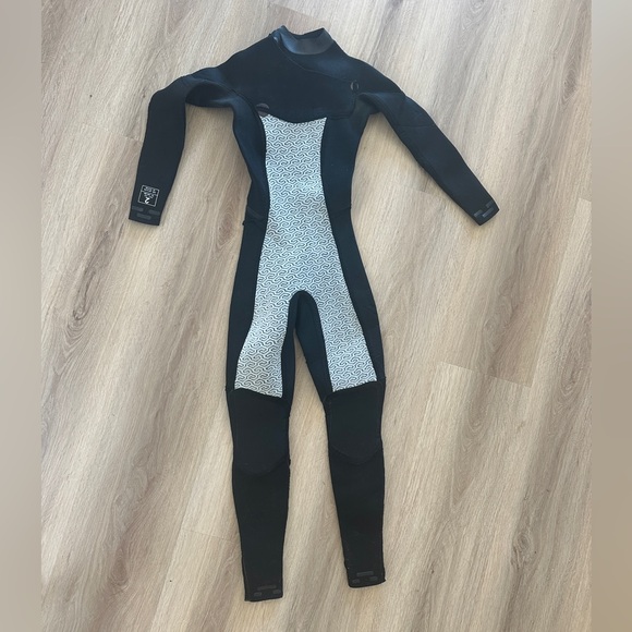 SISSTREVOLUTION 7 SEAS 4/3 CHEST ZIP FULL WETSUIT BLACK - SIZE 2 - Picture 5 of 6